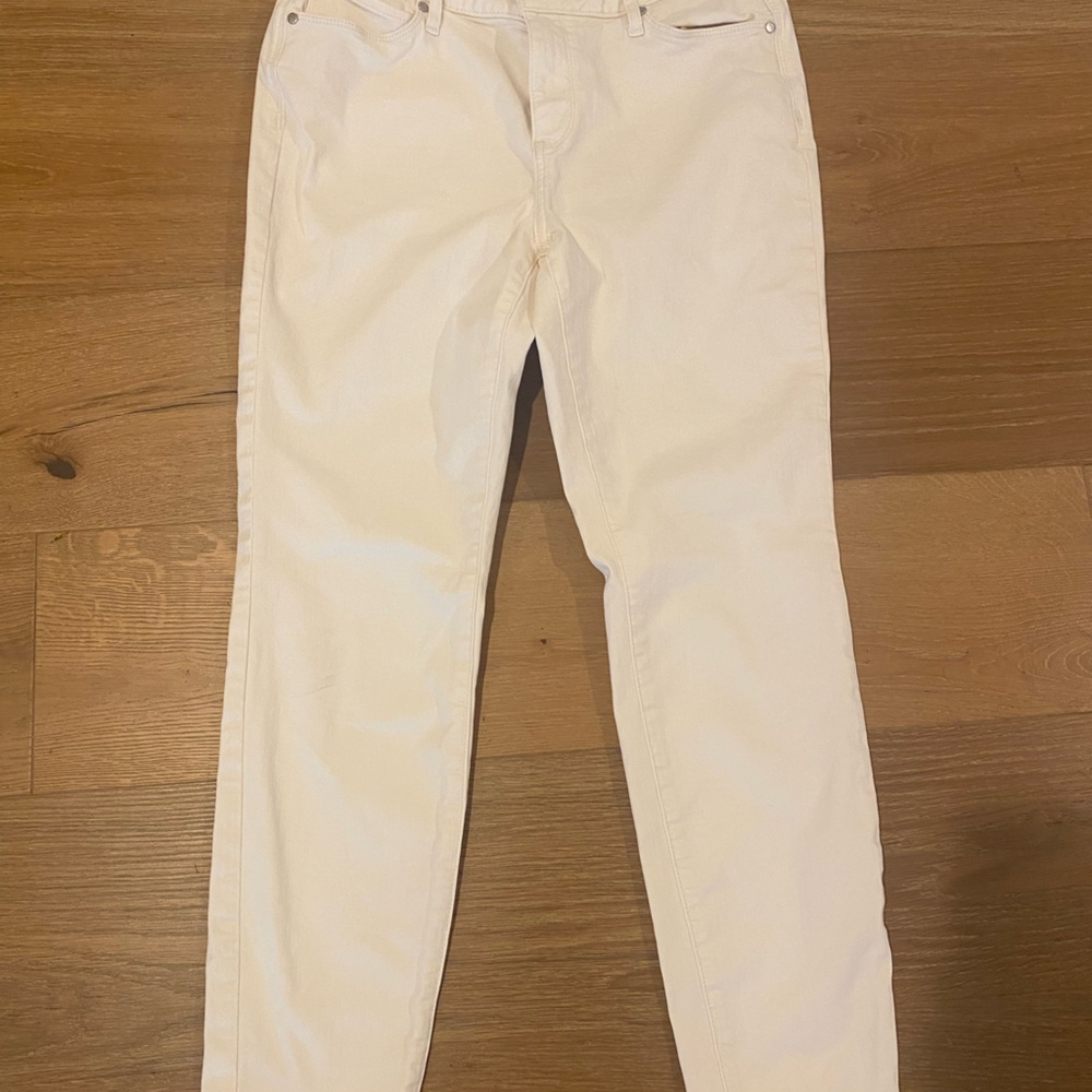Vera Wang Simply Vera Skinny Pants in Cream